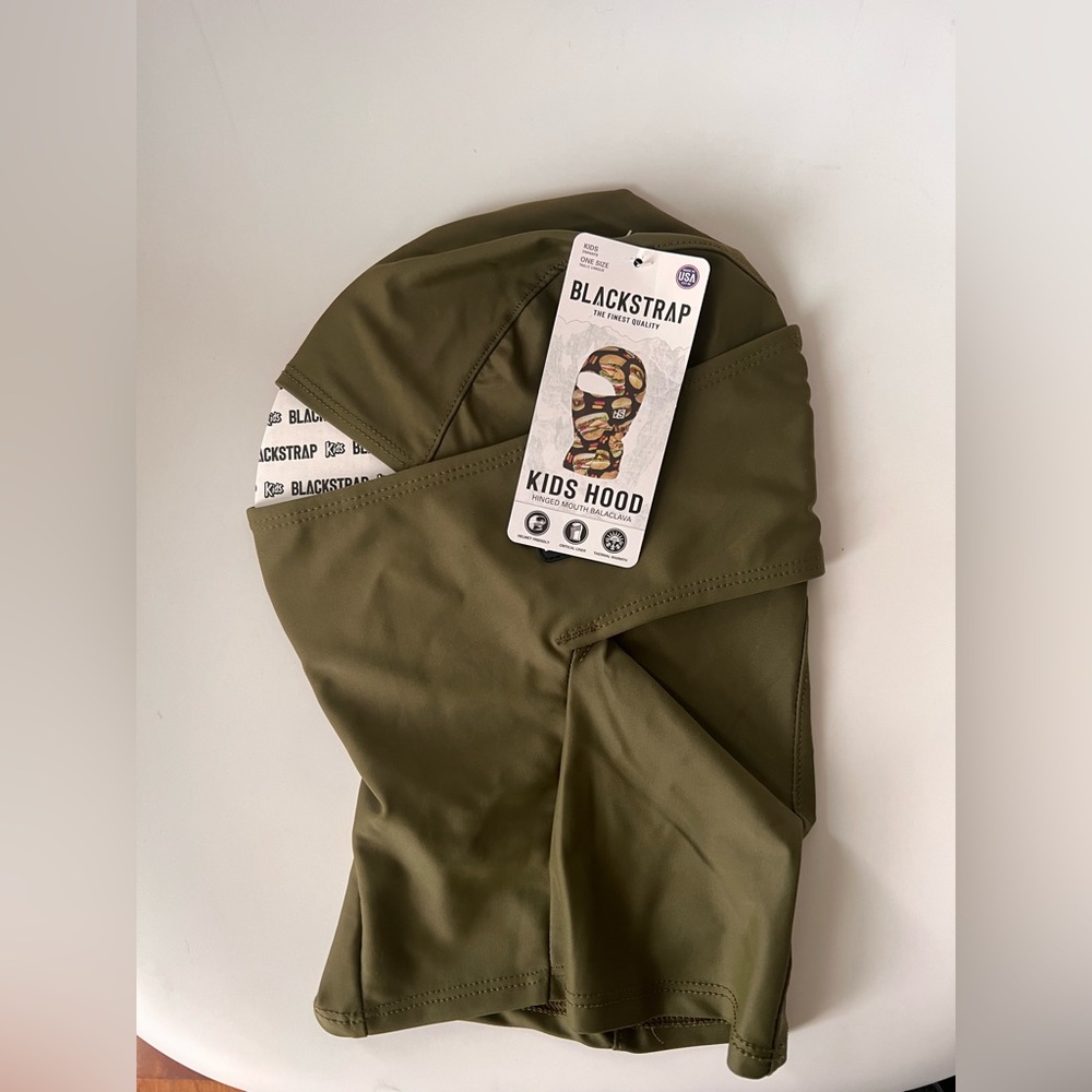 Blackstrap kids good for snowboarding skiing winter sports